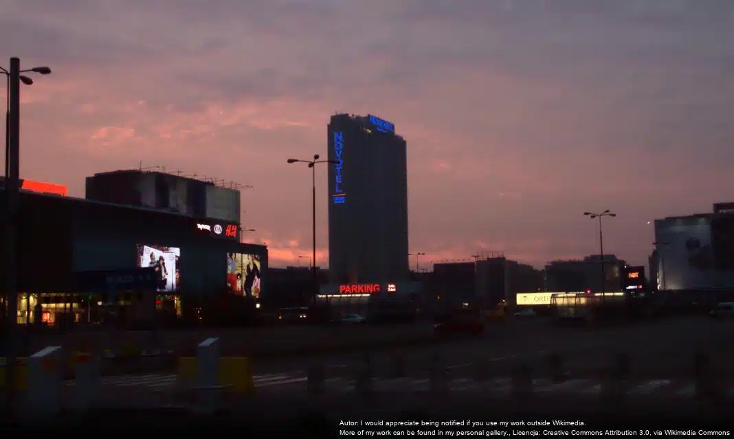 Rozpoczęła się budowa nowej drogi rowerowej w Al. Jana Pawła II
