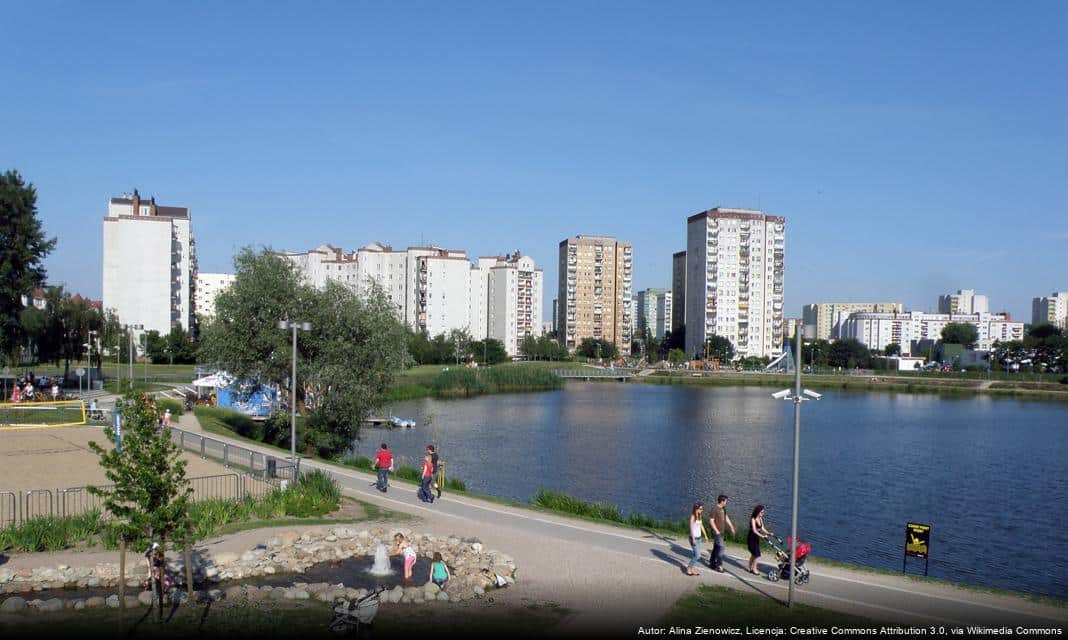 Dostosowanie działań służb porządkowych do warunków atmosferycznych w Warszawie