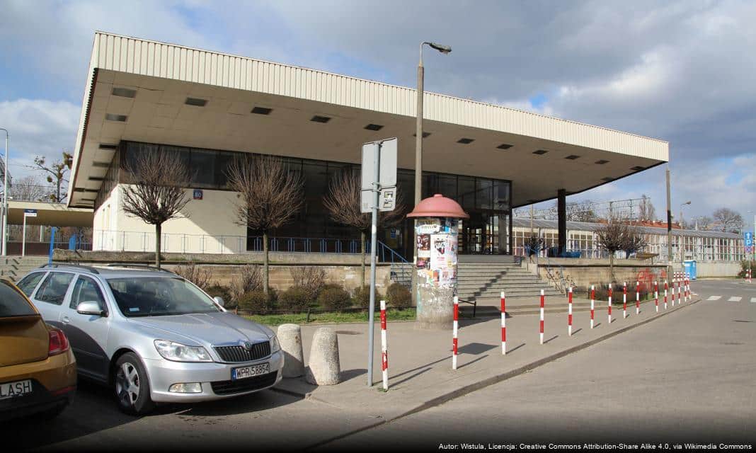 Nowe zmiany w kursowaniu tramwajów i autobusów w Warszawie