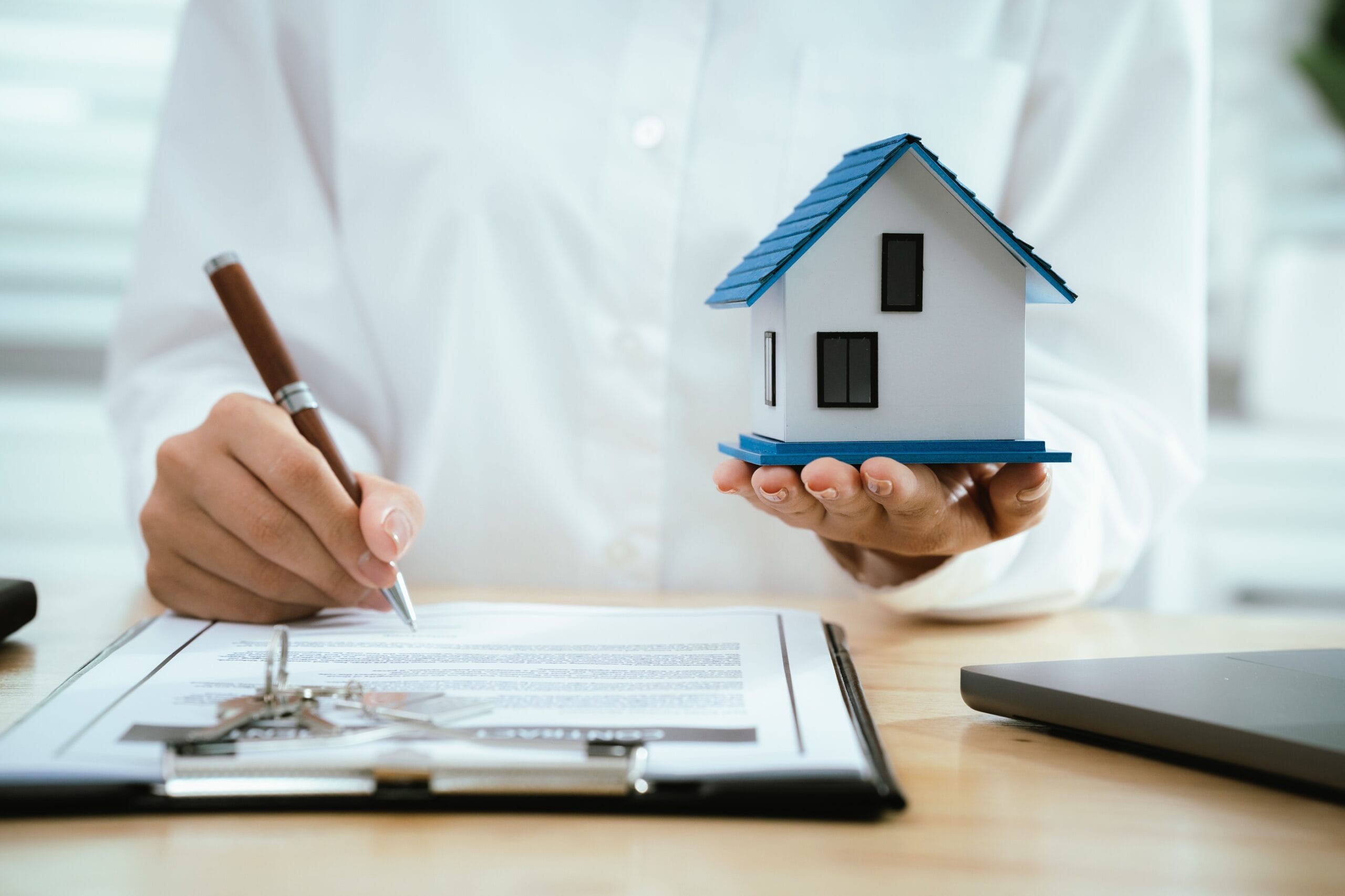 Wkład własny zmniejsza kredyt pod zakup nieruchomości
